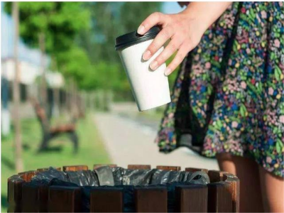 咖啡纸杯垃圾分类，可降解材料在茶饮中掀起新风潮